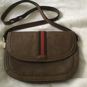 Vintage Gucci crossbody bag
